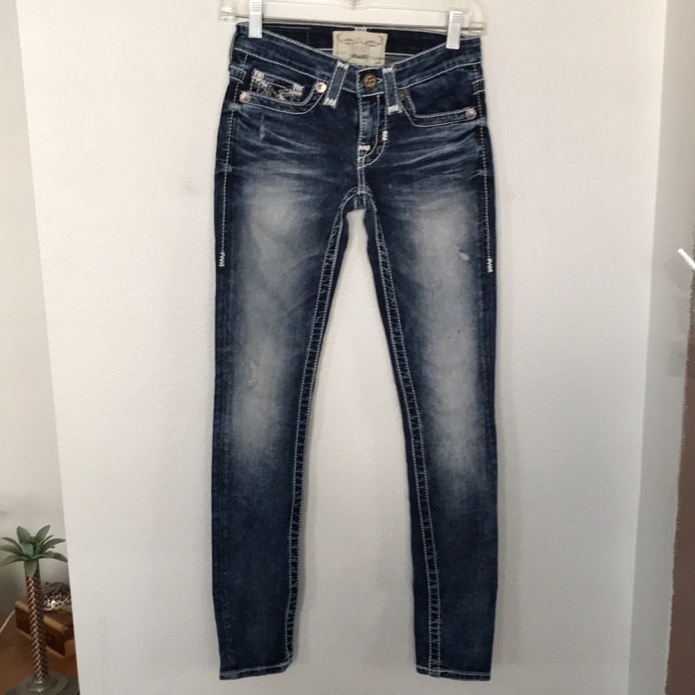 BIG STAR JEANS (24Wx30L) DISTRESSED REGULAR NEW WITHOUT TAGS EXCELLENT CONDITION